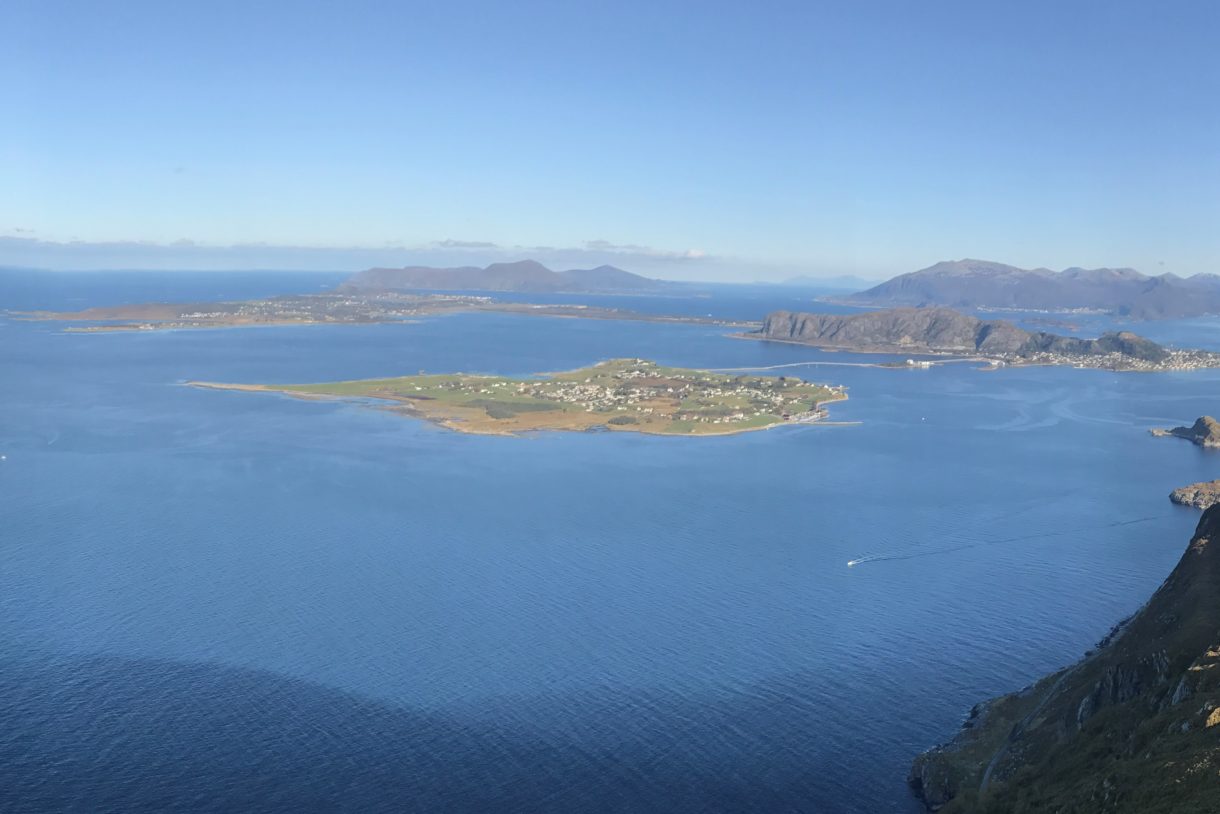 Utsikt over øyene i Giske kommune